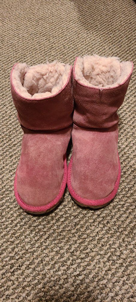 Ugg Boots/Slippers Size 1