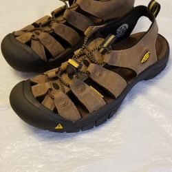 KEEN Newport Leather Hiking Sandals for Men size 9.5,,