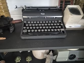 Antique Royal typewriter
