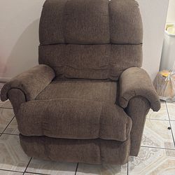 Recliner  brown
