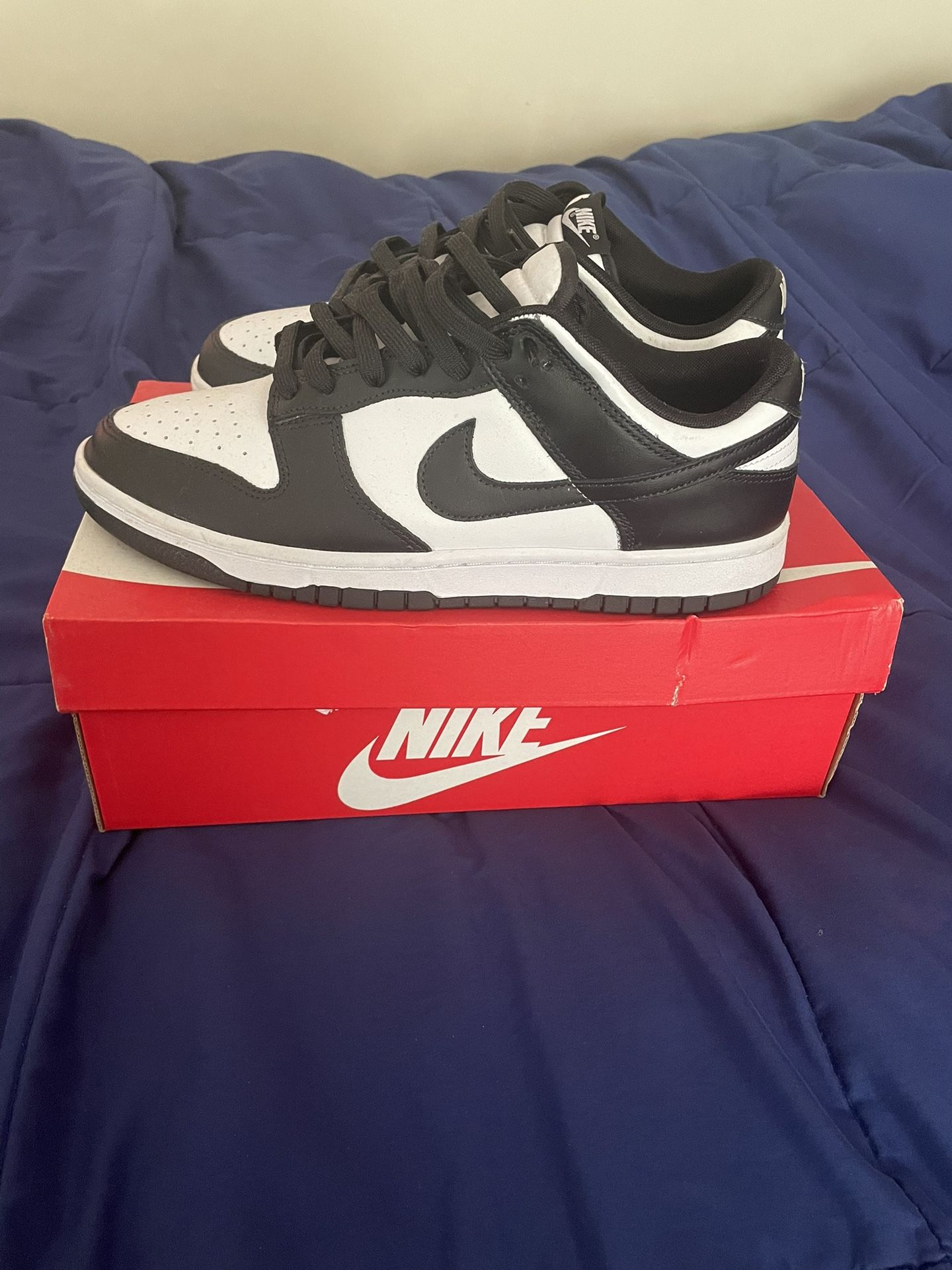 Nike Panda Dunks