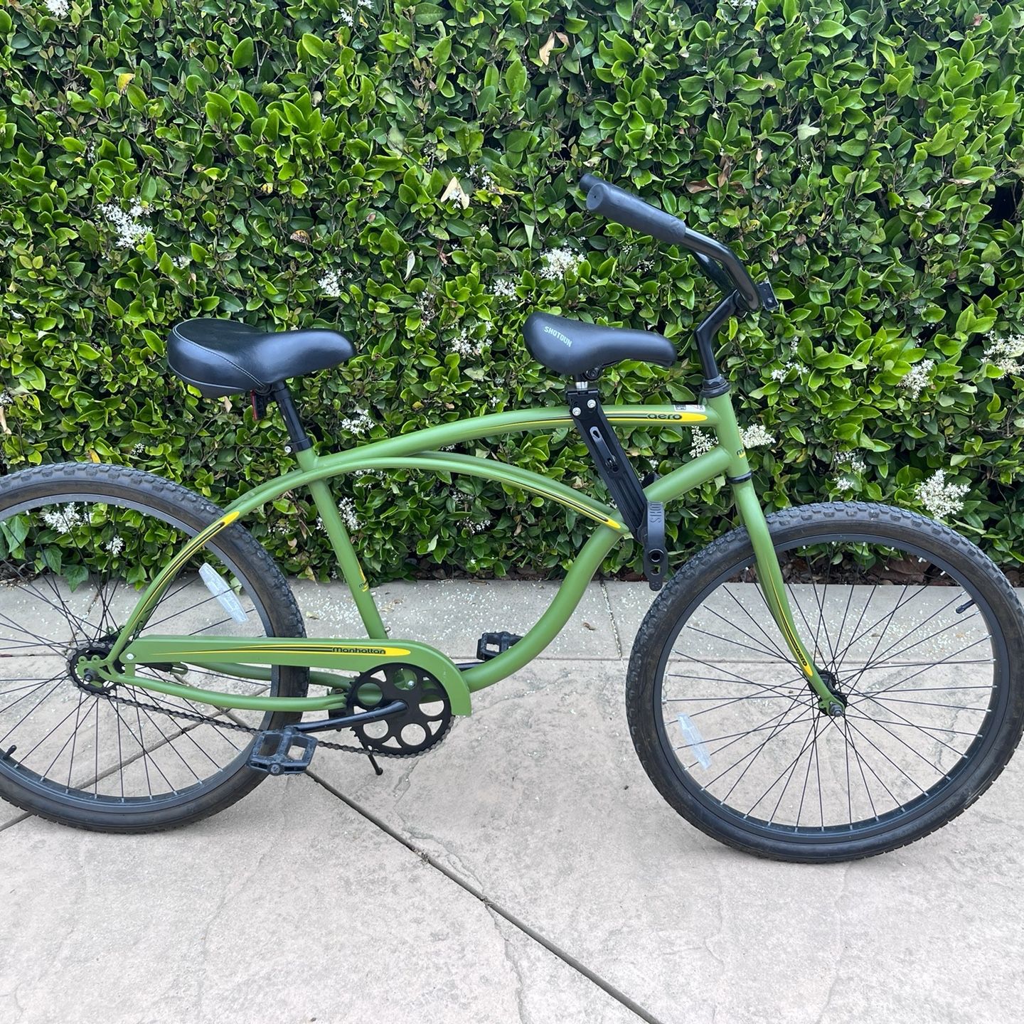 Manhattan discernable Aero Cruiser