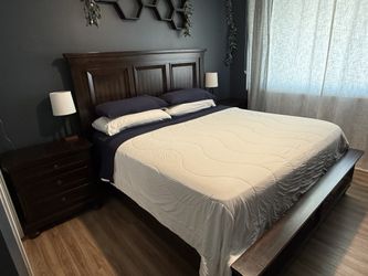 King size bedroom set