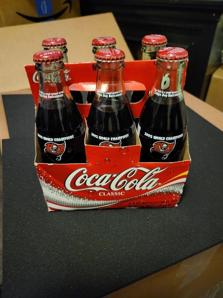 2002 TAMPA BAY BUCCANEERS COKE 6 PACK $50