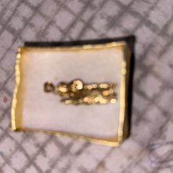 San Judas Pendant 10k Gold  Send Offers !!!!