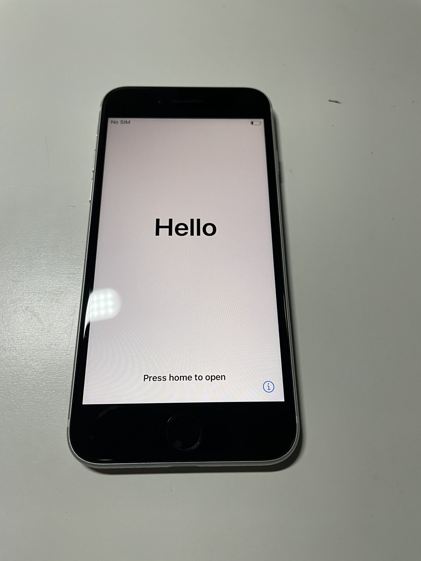 Apple iPhone SE (2020) 64gb Unlocked 