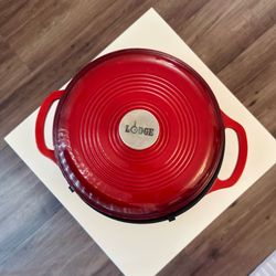 Lodge 3.6 Qt Enameled Cast Iron Pan with Lid - Red
