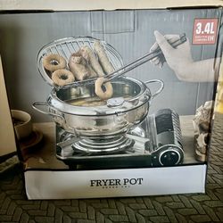 3.4L Fryer Pot Induction compatible fryer pot with thermometer.
