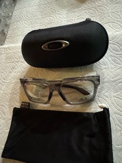 OAKLEY OPTICAL GLASSES