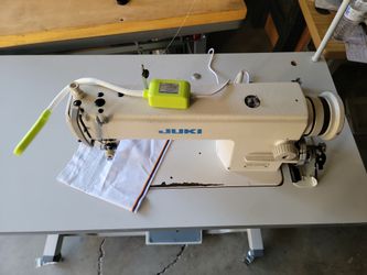 For sale Industrial Sewing machine Juki  Model: DDL-5550N  Single needle ,