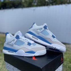 Jordan 4 'Military blue'