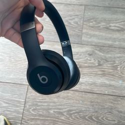 Beats Solo 4 Headphones