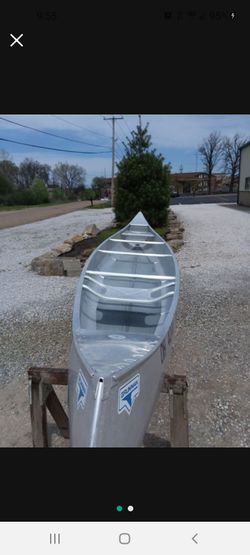 18 Foot Grumman Aluminum Canoe
