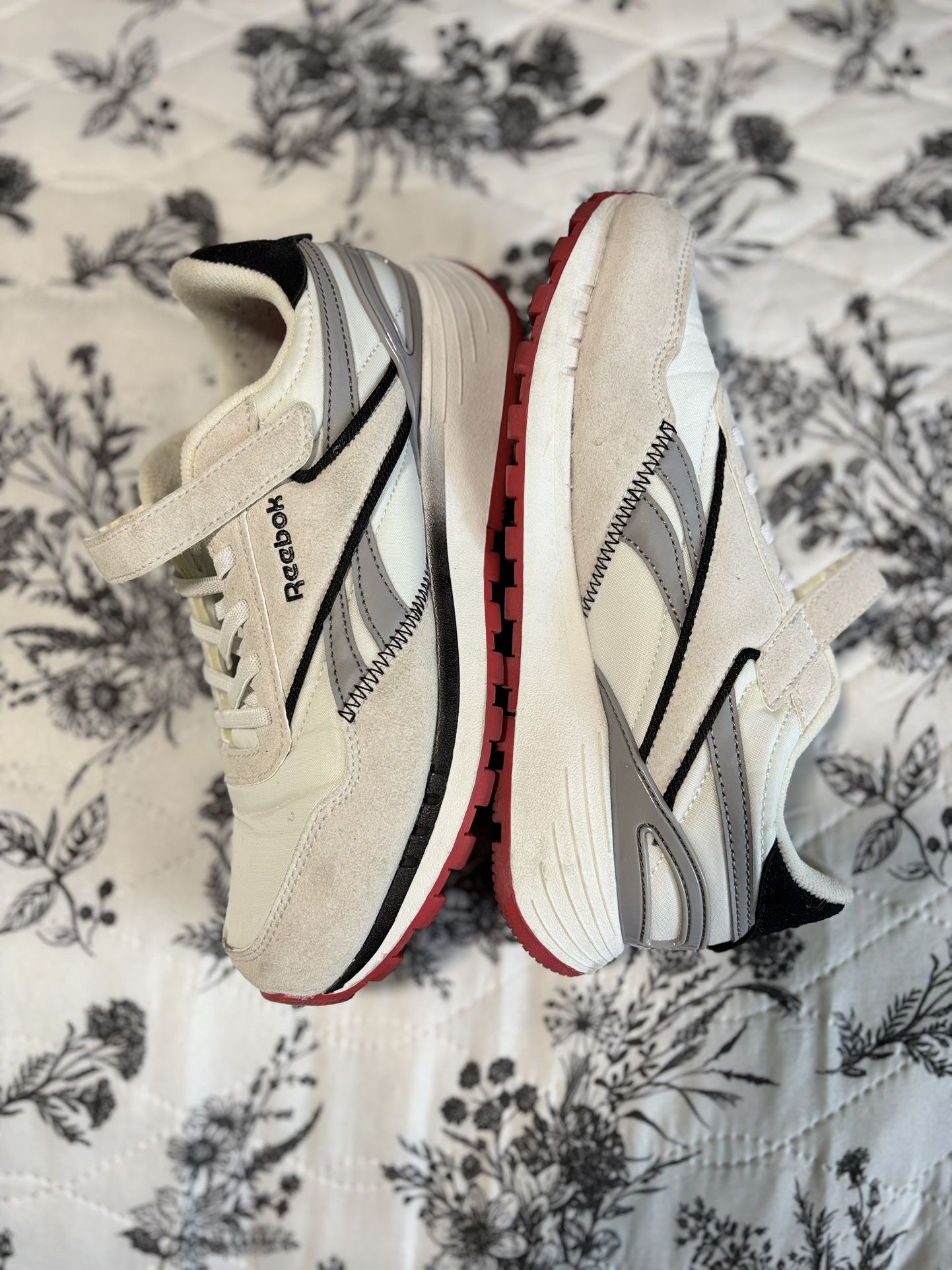 Reebok Classic Lace-Up