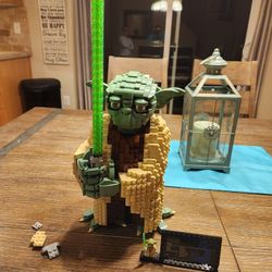 Yoda Lego Set 75255