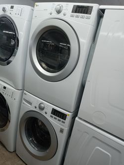 LG stackable front load washer and dryer set - Free delivery