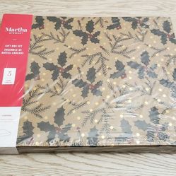 NEW (5) ct Christmas Holiday Gift Box Sets