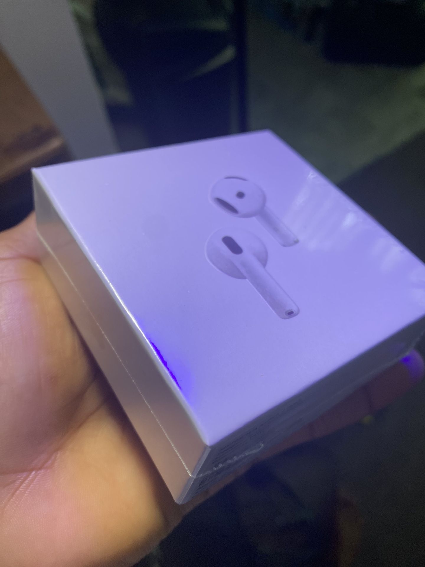 Airpods 4