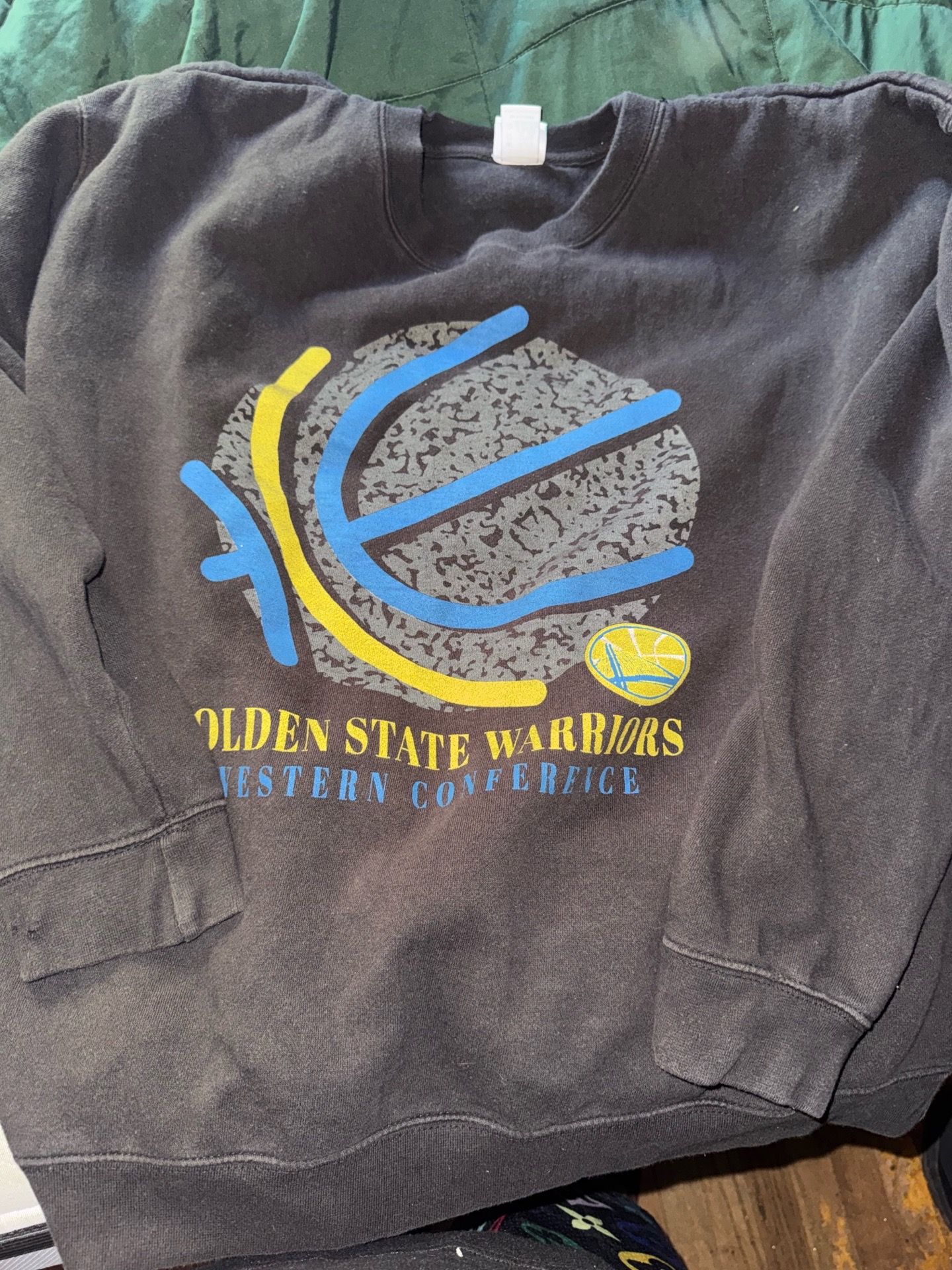 Vintage warriors sweatshirt