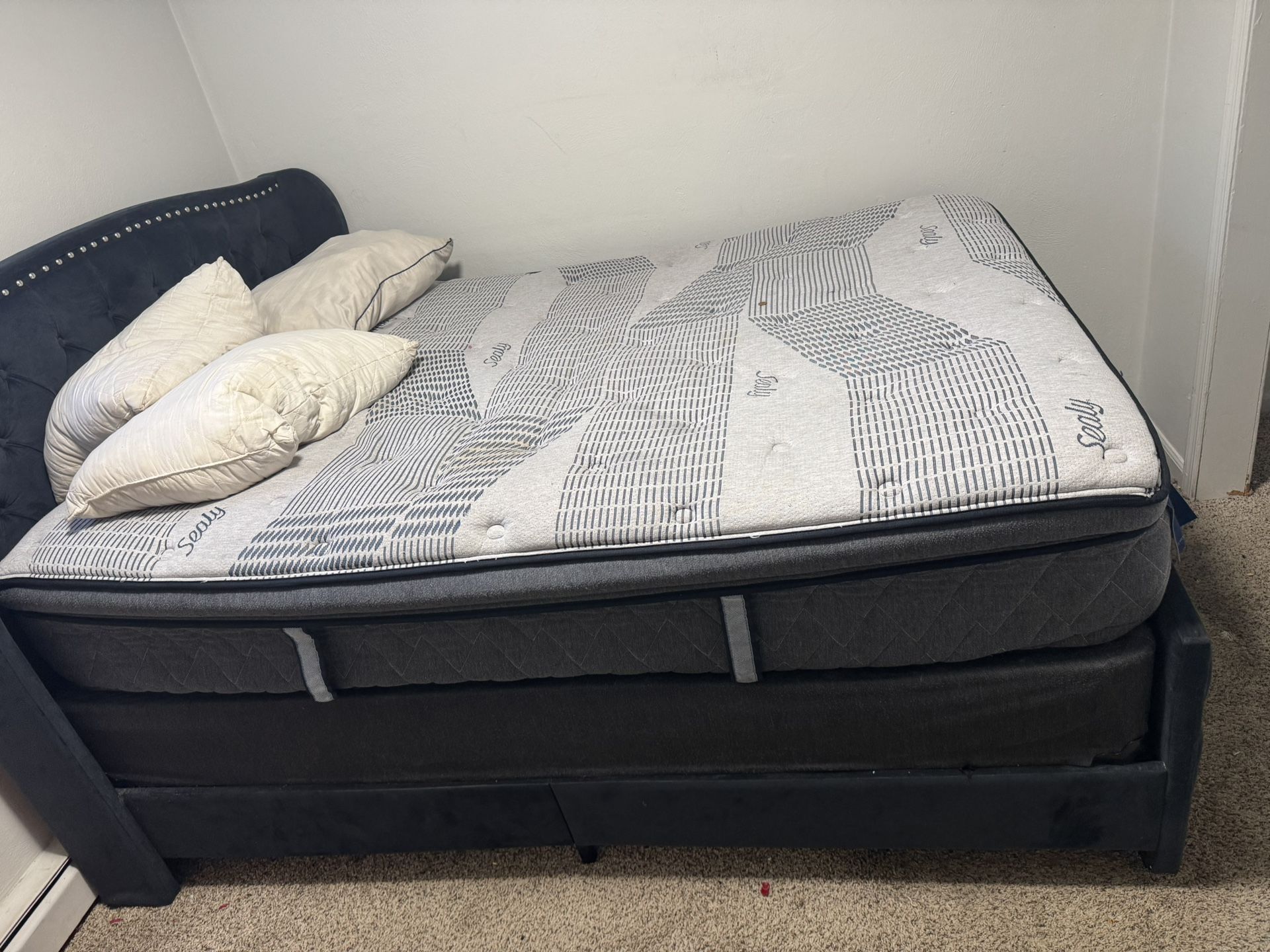 Queen Size Bed With Box Spring And Bed Frame 