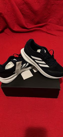 Adidas Men’s 11 1/2 Brand New