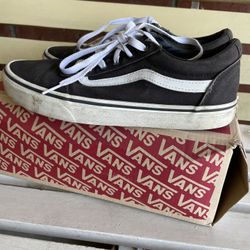 Van Shoes- W 8.5