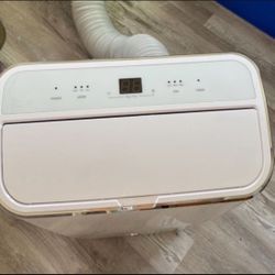 GE General Electric Air Conditioner 12000 BTU <450 Sqft