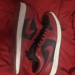 Low Air Jordan 1 Bred Size 11