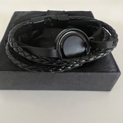 Black Bracelets 