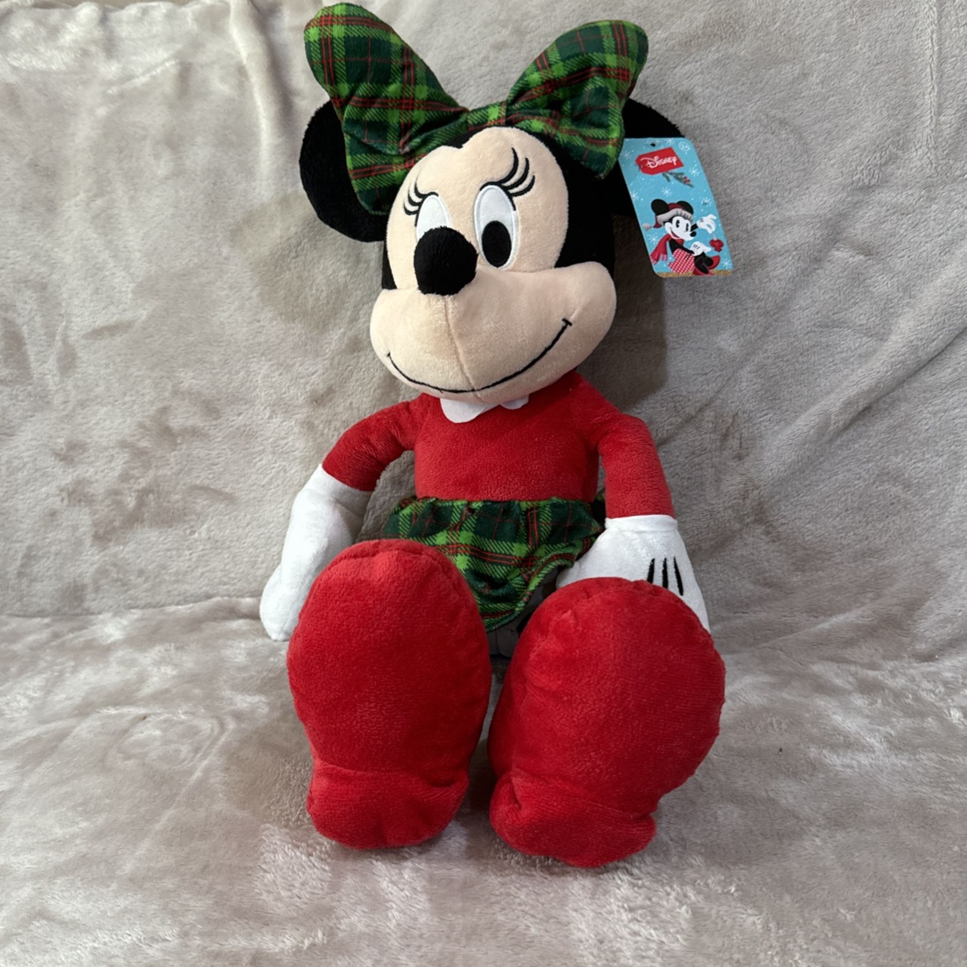 Disney Holiday Classics Minnie Mouse 19-inch Large Plush Stuffed Animal, Officially Licensed Kids Toys for Ages 2 Up, Gifts and Presents