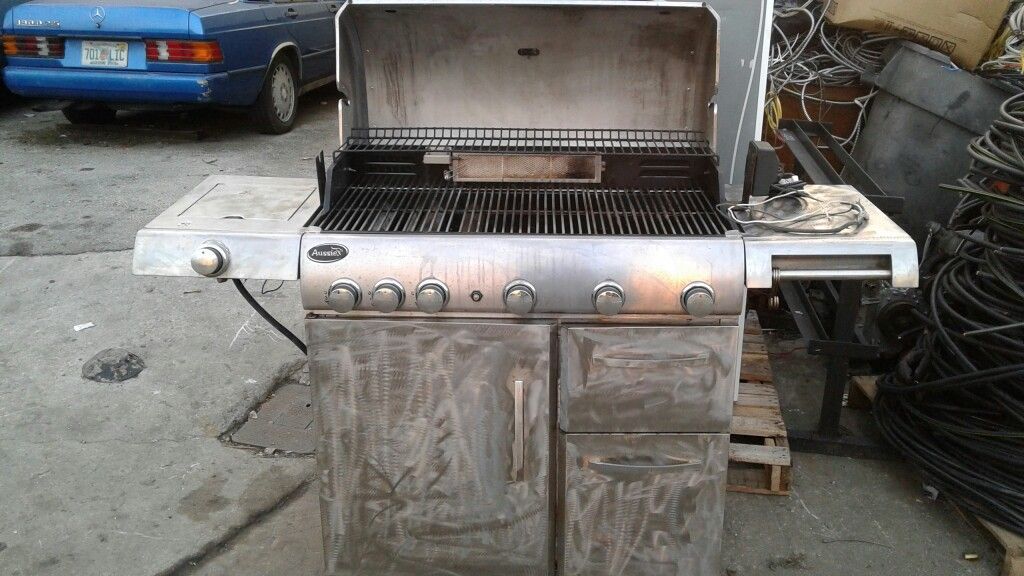 Used Gas Grill. Converted to Charcoal Grill Sold as is . Large Cooking Surface Space . Excellent for SF Afternoon BBQ. Deliver for Small Fee