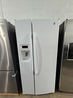 REFRIGERADOR GE de 33 Pulgadas