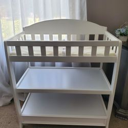 Delta Children Changing Table 