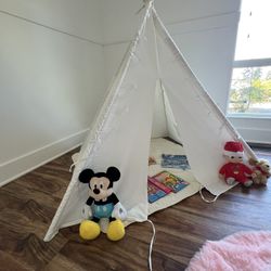 Toddlers &Kids Tent& Rug//// New