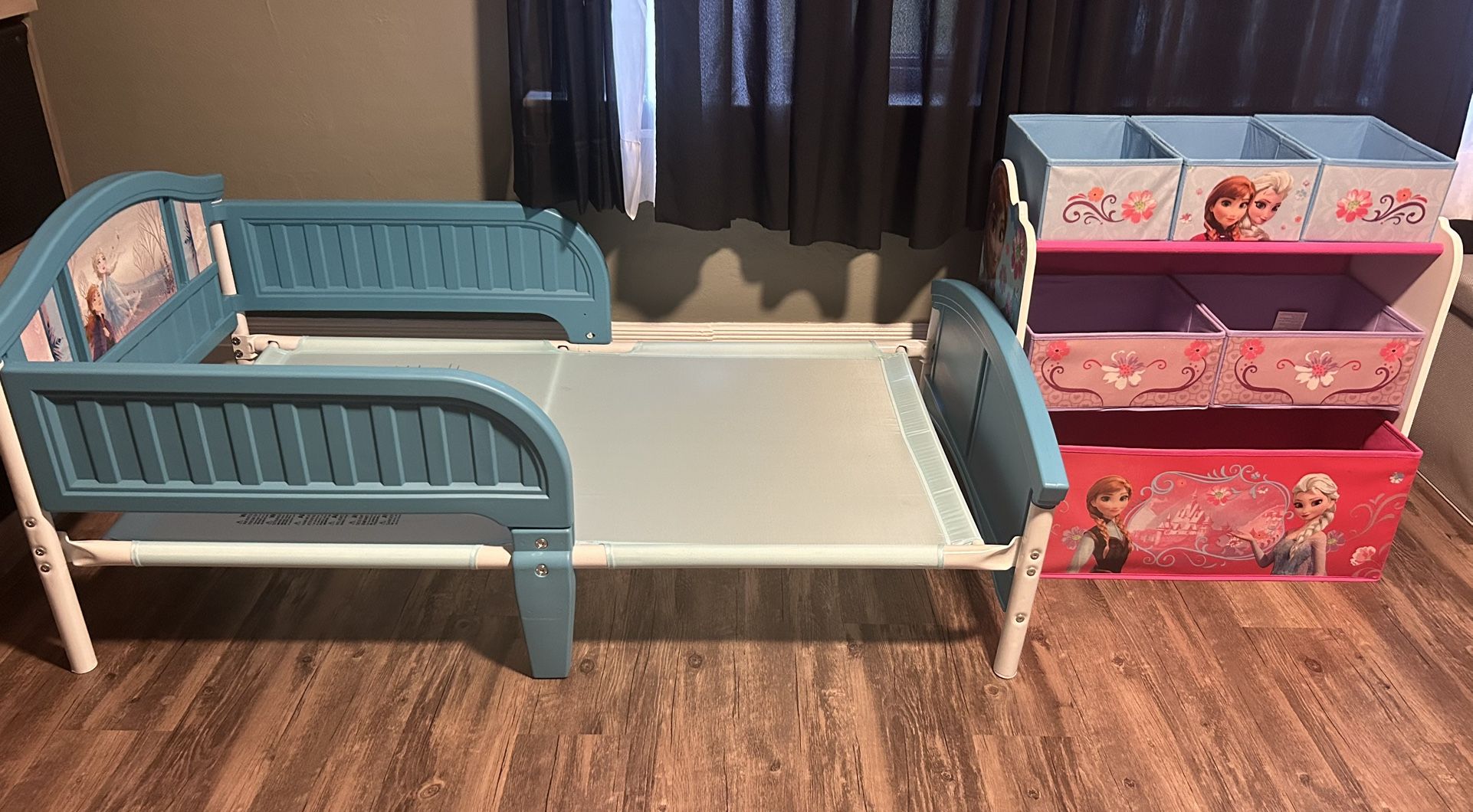 Elsa Toddler Bed With Toy Storage
