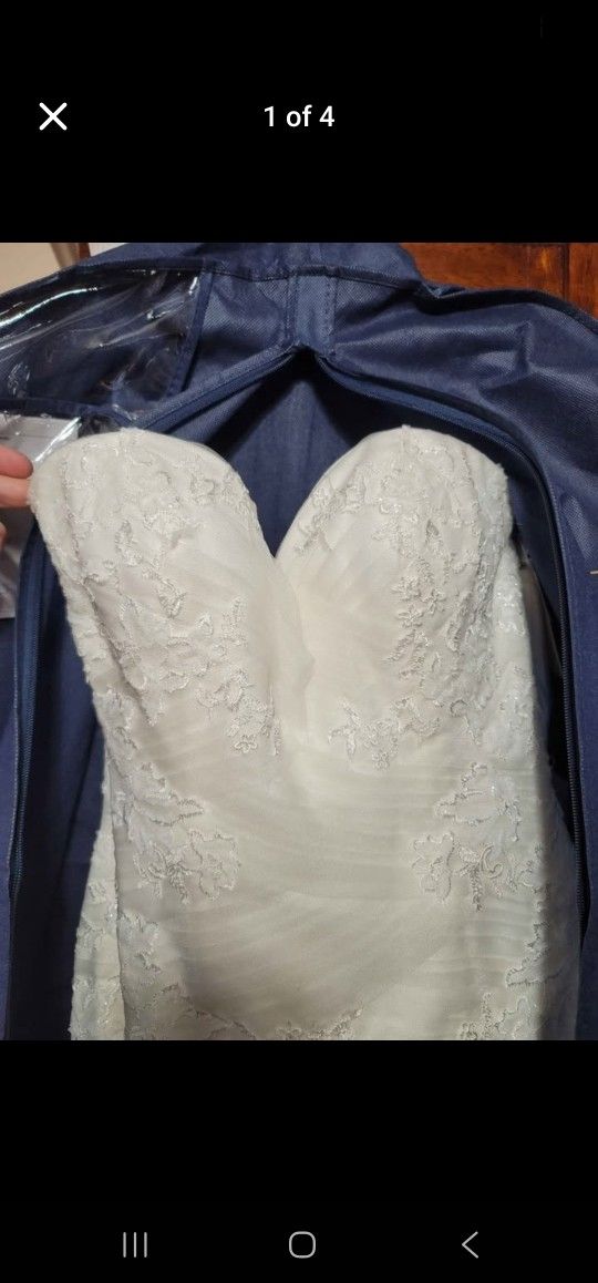 Wedding Dress- Never Worn Maggie Sottero