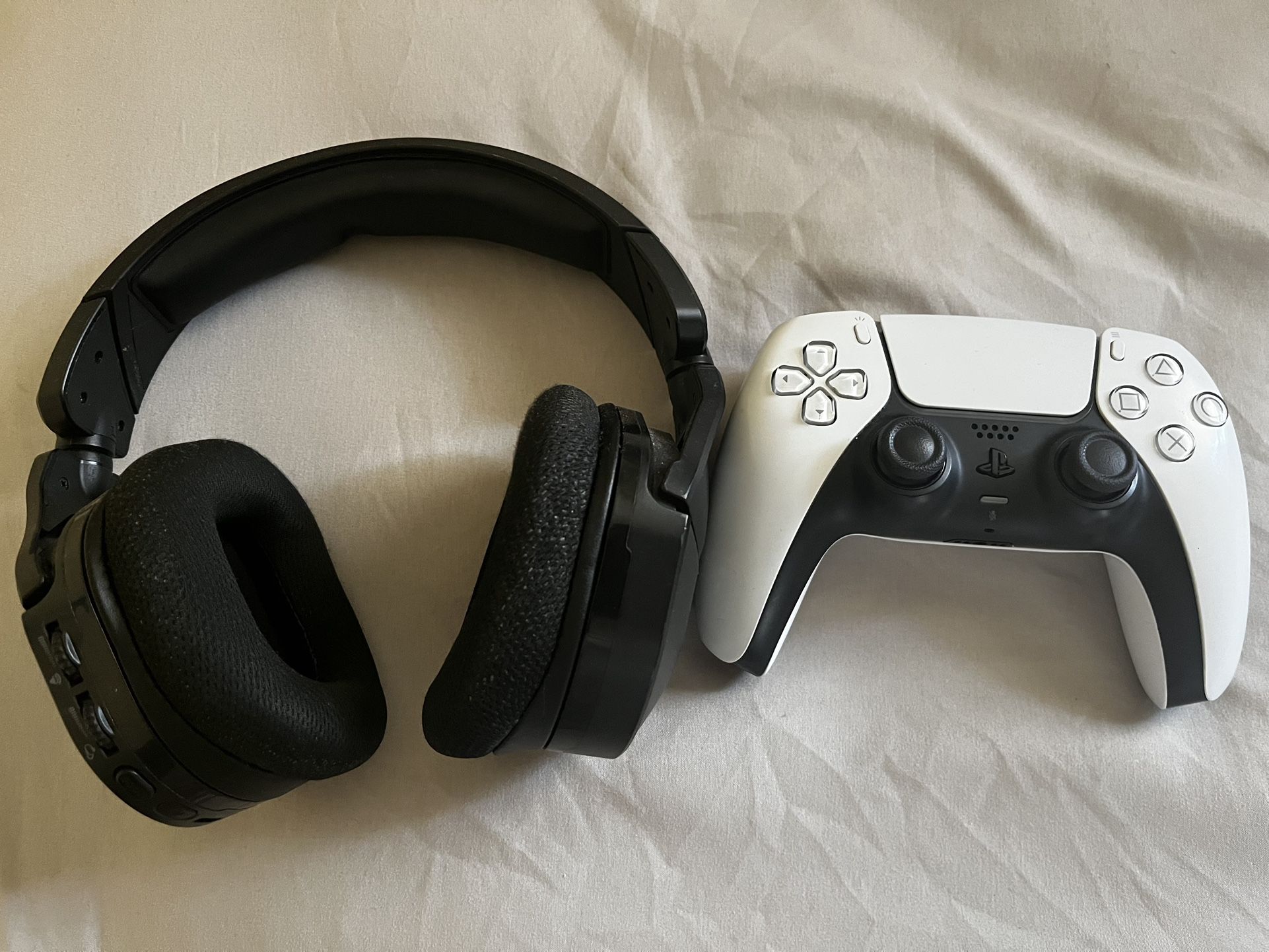 Ps5 Remote With Ps5 Headset