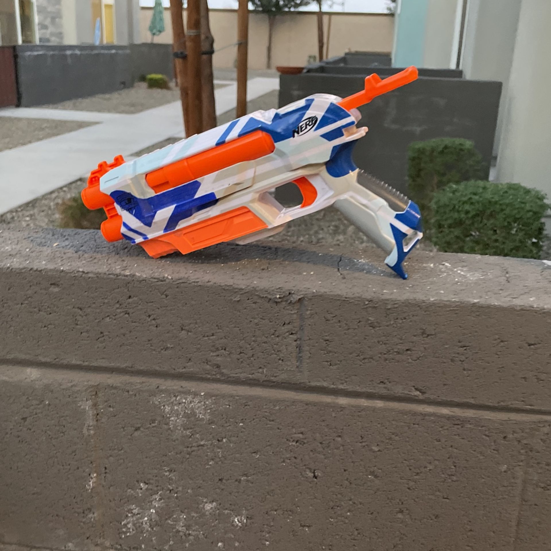 Nerf Gun that splits into two