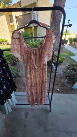 Flower off shoulders dress