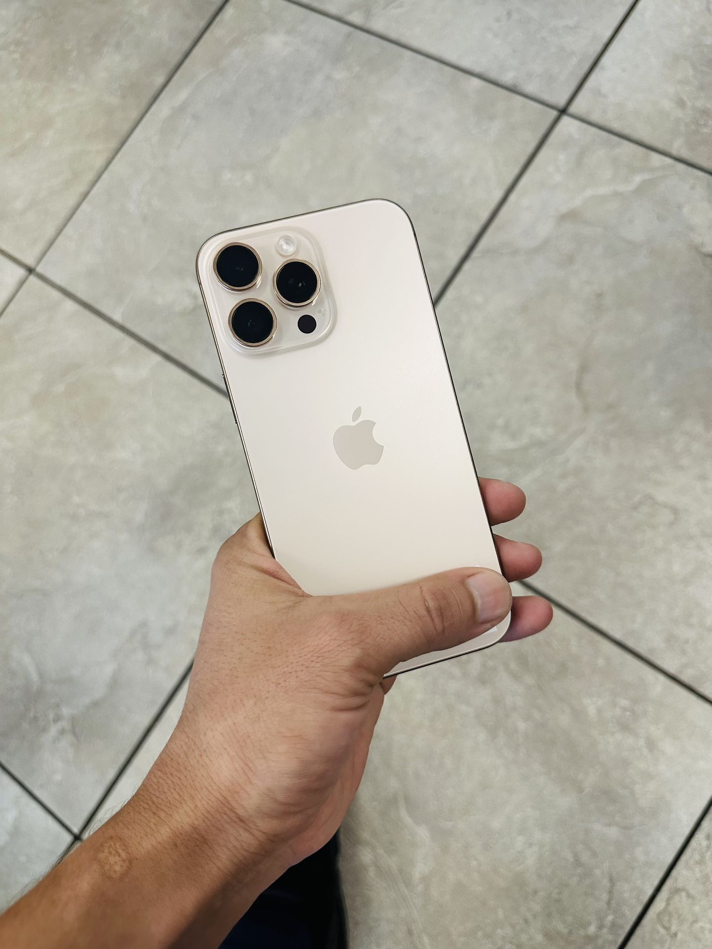 iPhone 16 Pro Max 256GB