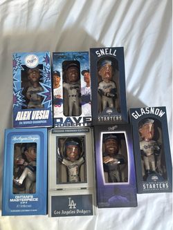 Bobble heads
