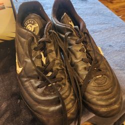Nike Mens Soccer Cleats 