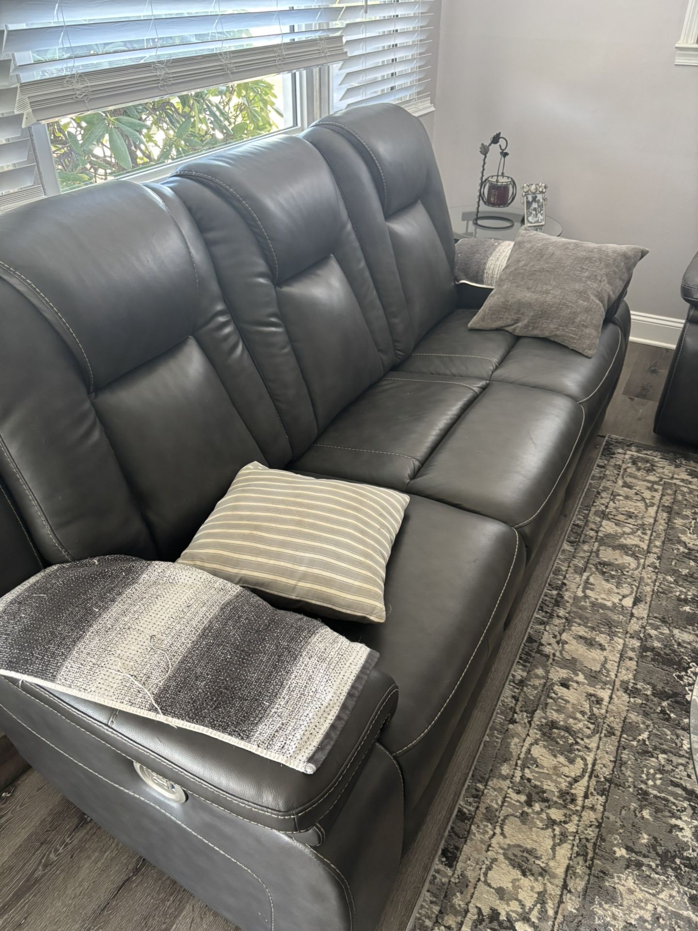 Leather Couch And Loveseat Recliner