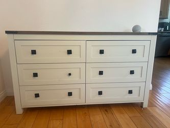 Buffet table with 6 drawers
