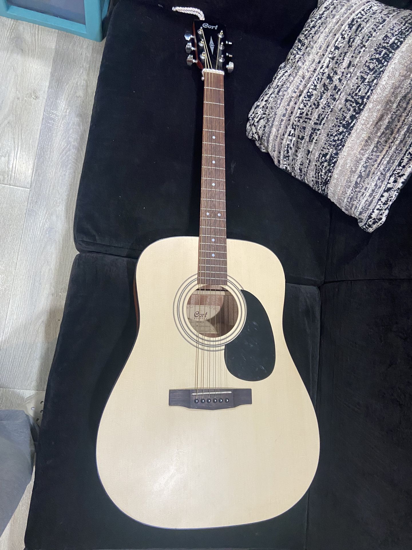 Guitar 6 string