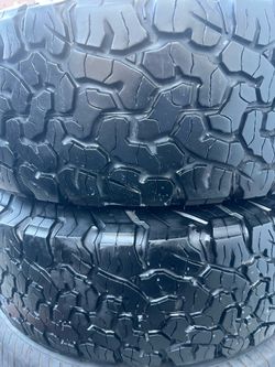 Tengo 2 llantas LT21575R15 ALL TERRAIN A/T BFGOODRICH