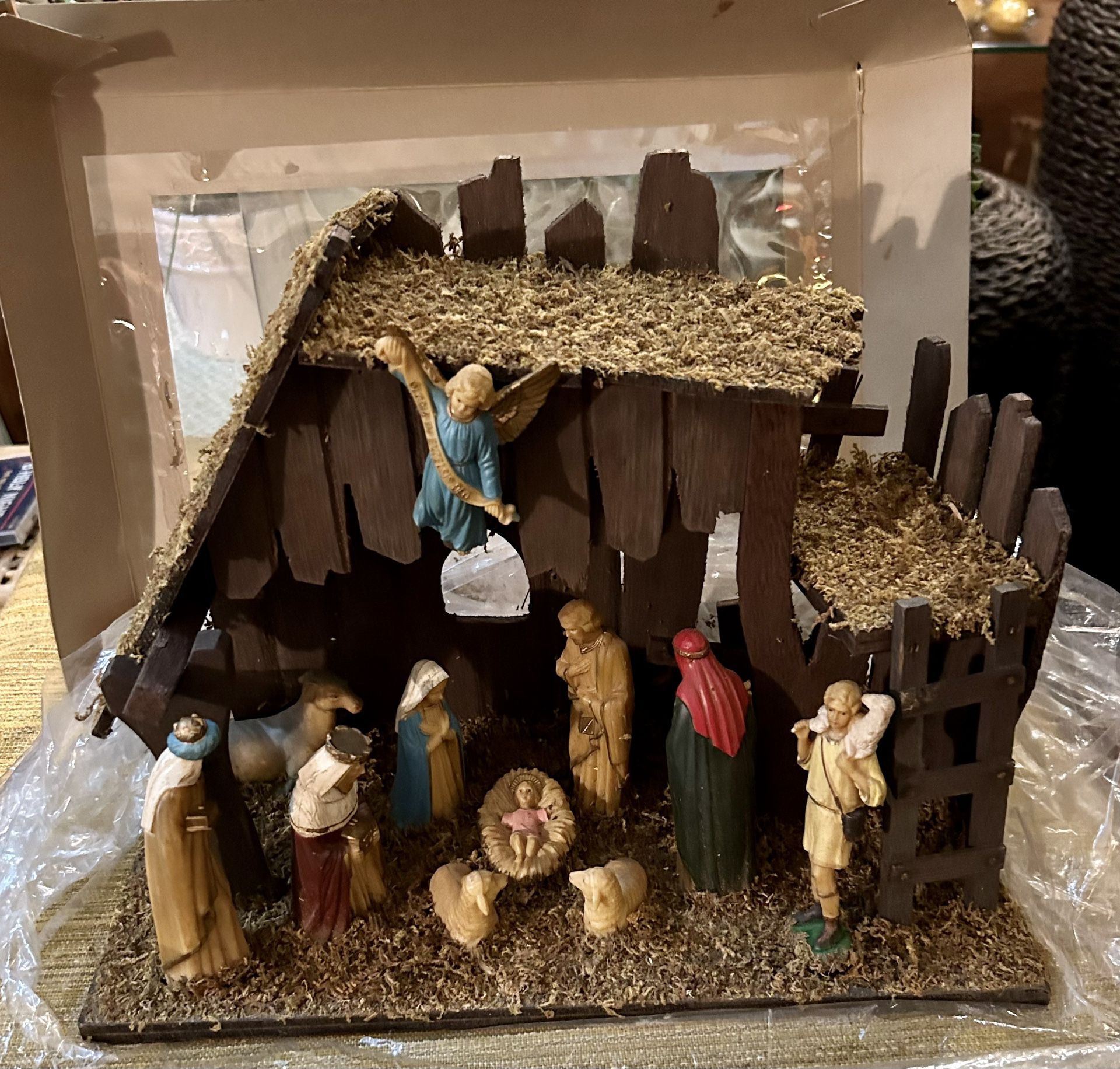 Vintage Nativity Set..Holiday Decor