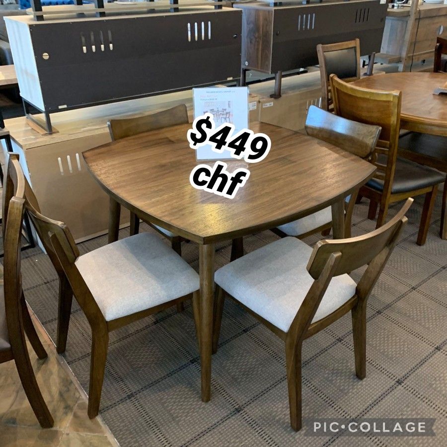 Thanksgiving 5 Piece Dining Table Set  // Black Friday Sale !