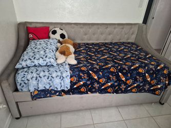 TWIN BED