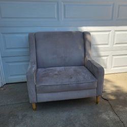 40" Wide Chair